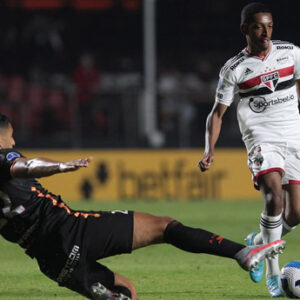 Talles-Costa-220526a