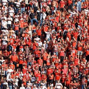 Torcida ragoes 230716a