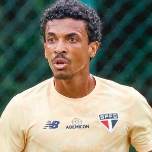 Luiz Gustavo 240122