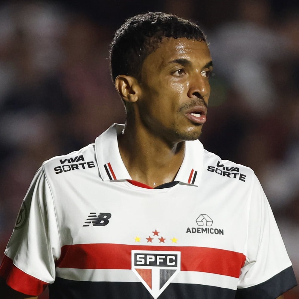 Luiz Gustavo 240804