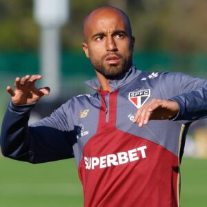 Lucas Moura 250113c