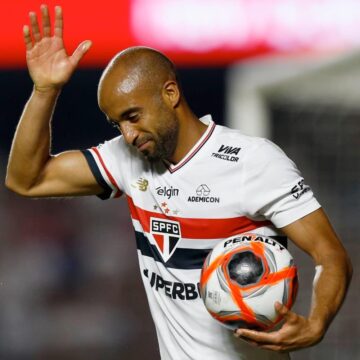 Lucas Moura 250303b