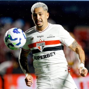 Luciano 250430