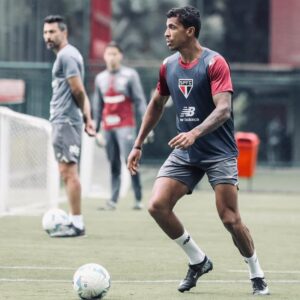 Luiz Gustavo 250916