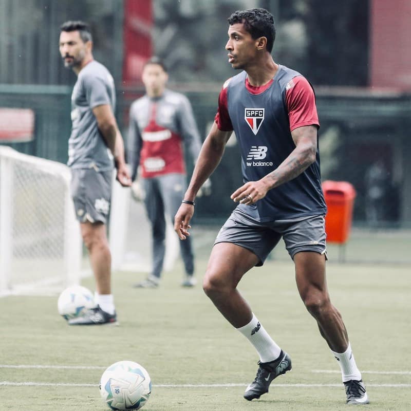 Luiz Gustavo 250916