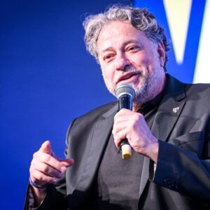 Julio Casares 260107c