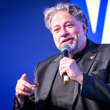 Julio Casares 260107c