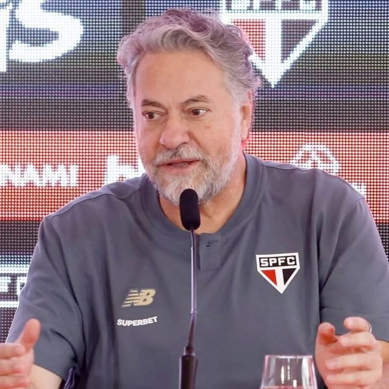 Julio Casares 260114