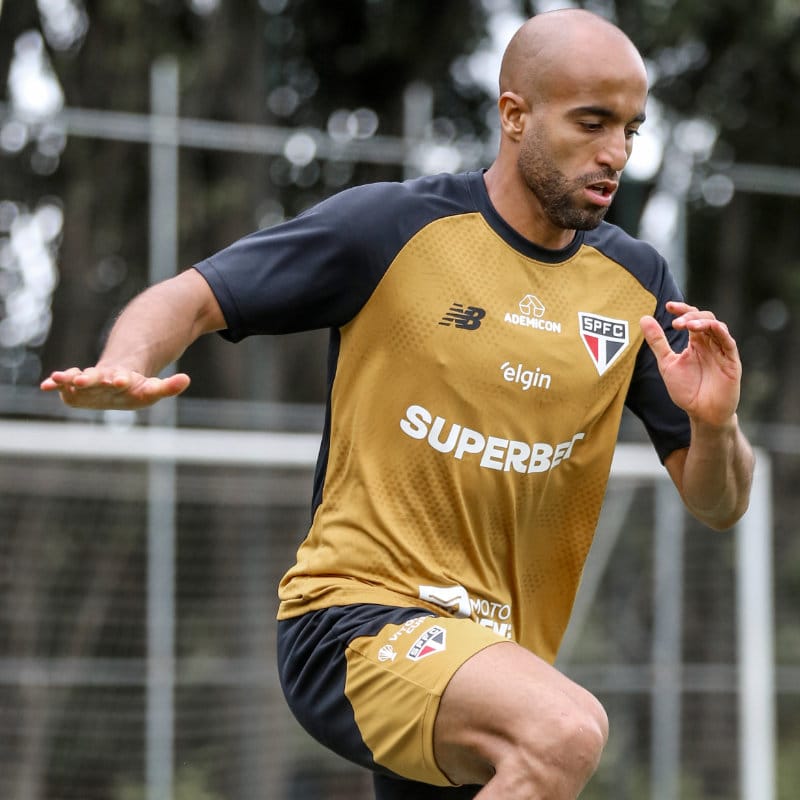 Lucas Moura 260121