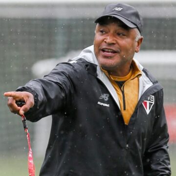 Roger Machado 260311a