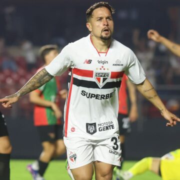 Artur-1